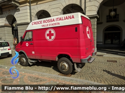 Iveco Daily 35-10 4x4 II serie
Croce Rossa Italiana
Comitato di Saint-Vincent
AO 11 11-05
CRI A 2625
Parole chiave: Iveco Daily CRIA2625 Furgone