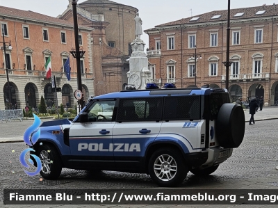 Land Rover Defender 110 II serie
Polizia di Stato
VII° Reparto Mobile-Bologna
POLIZIA M9349
Parole chiave: Land-Rover Defender_110_IIserie POLIZIAM9349