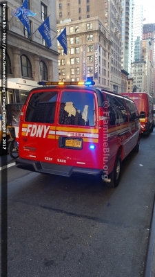 Chevrolet Express
United States of America - Stati Uniti d'America
New York Fire Department
EMS Division 4
Parole chiave: Chevrolet Express