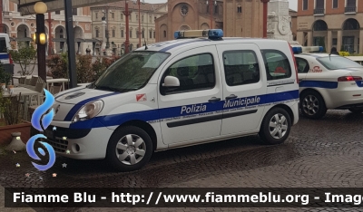 Renault Kangoo III serie
Polizia Municipale
Associazione Intercomunale della Pianura Forlivese
Comune di Forlì
Forli 35
Parole chiave: Renault Kangoo_IIIserie