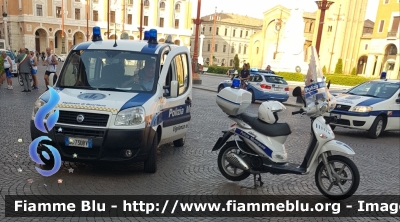 Piaggio Liberty
Polizia Municipale
Associazione Intercomunale della Pianura Forlivese
Comune di Forlì

Parole chiave: Piaggio Liberty