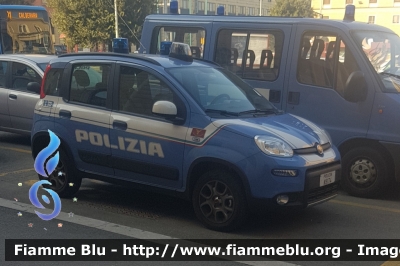 Fiat Nuova Panda 4x4 ll serie
Polizia di Stato
Polizia Ferroviaria
POLIZIA N5174
Parole chiave: Fiat Nuova_Panda_4x4_llserie POLIZIAN5174