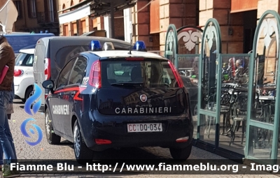 Fiat Punto VI serie
Carabinieri
CC DQ 034
Parole chiave: Fiat Punto_VIserie CCDQ034