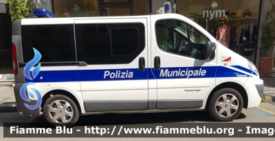 Renault Trafic III serie
Polizia Municipale
Associazione Intercomunale della Pianura Forlivese
Comune di Forlì
Forli 30
Allestimento Bertazzoni
POLIZIA LOCALE YA 087 AD
Parole chiave: Renault Trafic_IIIserie PL_YA087AD
