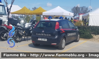 Fiat Punto VI serie
Carabinieri
CC DL 841
Parole chiave: Fiat Punto_VIserie CCDL841