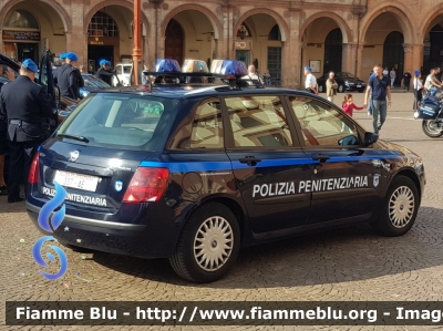Fiat Stilo II serie
Polizia Penitenziaria
Autovettura per il Nucleo Radiomobile Traduzione
POLIZIA PENITENZIARIA 337 AE
Parole chiave: Fiat Stilo_IIserie POLIZIAPENITENZIARIA337AE