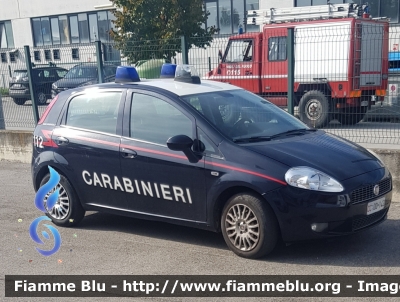 Fiat Grande Punto
Carabinieri
CC DD 142
Parole chiave: Fiat Grande_Punto CCDD142