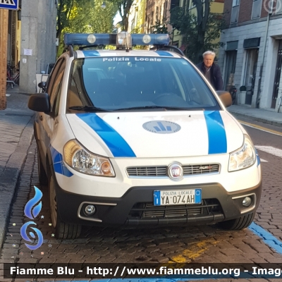 Fiat 16
Polizia Municipale Cesena
Cesena 30
Parole chiave: Fiat 16