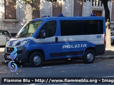 Fiat Ducato X290
Polizia di Stato
POLIZIA N5170
Parole chiave: Fiat Ducato_X290 POLIZIAN5170