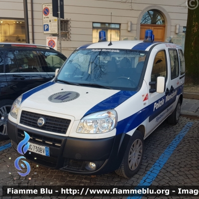 Fiat Doblò II serie
Polizia Municipale
Associazione Intercomunale della Pianura Forlivese
Comune di Forlì
Forli 15
Parole chiave: Fiat Doblò_IIserie