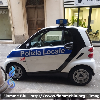 Smart Fortwo II serie restyle
Polizia Municipale
Associazione Intercomunale della Pianura Forlivese
Comune di Forlì
Forli 60
Parole chiave: Smart Fortwo_IIserie_restyle