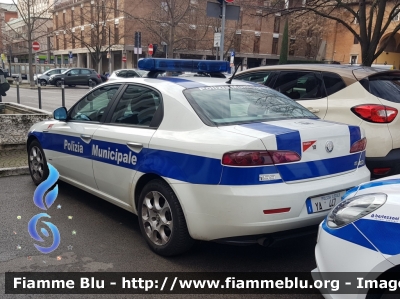 Alfa Romeo 159
Polizia Municipale Rimini
Autovettura in Uso al Reparto Mobile
POLIZIA LOCALE YA 448 AC
Rimini 10
Parole chiave: Alfa_Romeo 159 POLIZIALOCALE_YA448AC