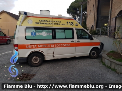 Volkswagen Transporter T5
ARES 118 - Regione Lazio
Azienda Regionale Emergenza Sanitaria
Allestita Aricar
"681"
Parole chiave: Volkswagen Transporter_T5 Ambulanza