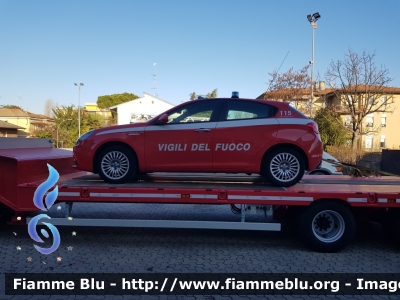 Alfa-Romeo Nuova Giulietta restyle
Vigili del Fuoco
Direzione Regionale Puglia
VF 27936
Parole chiave: Alfa-Romeo Nuova_Giulietta_restyle VF27936