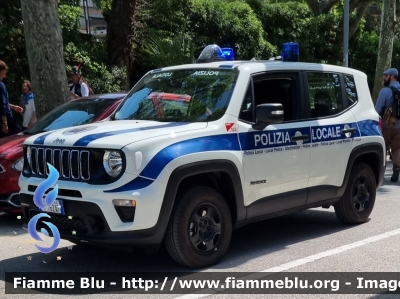 Jeep Renegade
Polizia Locale Rimini
POLIZIA LOCALE YA 162 AP
Rimini 522
Parole chiave: Jeep Renegade POLIZIALOCALEYA162AP