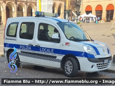 Renault Kangoo III serie
Polizia Municipale
Associazione Intercomunale della Pianura Forlivese
Comune di Forlì
Forli 34
YA132AC
Parole chiave: Renault Kangoo_IIIserie POLIZIALOCALEYA132AC