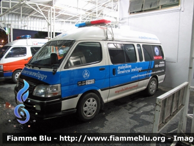 Toyota Hiace
ราชอาณาจักรไทย - Thailand - Tailandia 
Emergency Medical Institute
Parole chiave: Ambulanza Ambulance