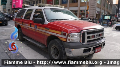 Ford Excursion
United States of America-Stati Uniti d'America
New York Fire Department

