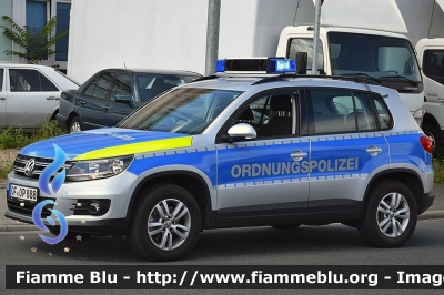 Volkswagen Touareg
Bundesrepublik Deutschland - Germany - Germania Ordnungspolizei Mühlheim 


