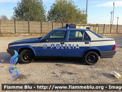 Alfa Romeo 75 II serie
Polizia di Stato
Polizia Stradale
Veicolo Storico
POLIZIA A0905
Parole chiave: Alfa-Romeo 75_IIserie POLIZIAA0905