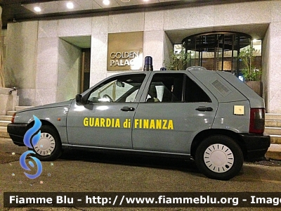 Fiat Tipo Van II serie
Guardia di Finanza
Nucleo Cinofilo
Veicolo Storico
GdF 123 AL
Parole chiave: Fiat Tipo_Van_ IIserie GdF123AL