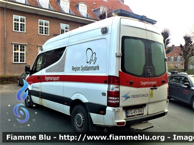 Mercedes-Benz Sprinter III serie restyle
Danmark - Danimarca
Reponce Region Syddanmark
Parole chiave: Mercedes-Benz Sprinter_IIIserie_Restyle Ambulanza Ambulance
