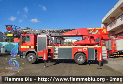 Man ?
Mauritius - Maurice
Mauritius Fire Service
Allestita Rosenbauer/Metz
