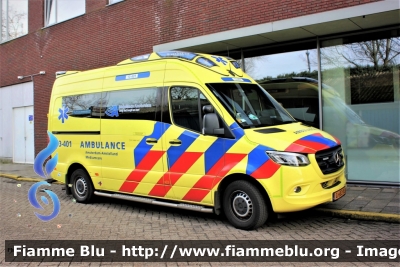 Mercedes-Benz Sprinter III serie restyle
Nederland - Paesi Bassi
Amsterdam Ambulance
13-401
Parole chiave: Ambulanza Ambulance