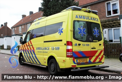 Mercedes-Benz Sprinter III serie restyle
Nederland - Paesi Bassi
Amsterdam Ambulance
13-109
Parole chiave: Ambulanza Ambulance