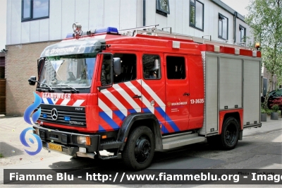 Mercedes-Benz 1124F33 Ecoliner
Nederland - Paesi Bassi
Brandweer Amsterdam-Amstelland
13-3635
