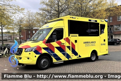 Mercedes-Benz Sprinter IV serie 
Nederland - Paesi Bassi
Amsterdam Ambulance
13-162
Parole chiave: Ambulance Ambulanza