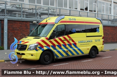 Mercedes-Benz Sprinter III serie Restyle
Nederland - Paesi Bassi
Amsterdam Ambulance
13-115
Parole chiave: Mercedes-Benz Sprinter_IIIserie_Restyle Ambulanza Ambulance