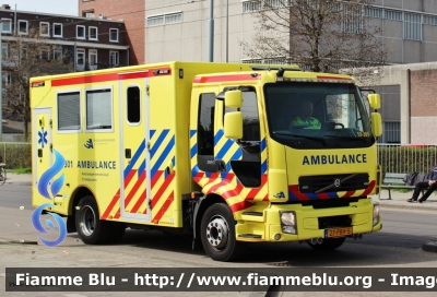 Volvo FL 290 III serie
Nederland - Paesi Bassi
Amsterdam Ambulance
13-301
Parole chiave: Volvo FL_290_IIIserie