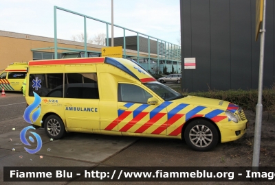 Mercedes-Benz 280CDI
Nederland - Paesi Bassi
Ambulances VZA International
Allestita Miesen
Parole chiave: Ambulanza Ambulance