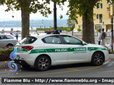 Alfa Romeo Nuova Giulietta
Polizia Locale Sirmione BS
Parole chiave: Lombardia (BS) Polizia_Locale Alfa-Romeo Nuova_Giulietta