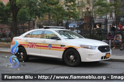 Ford Taurus
United States of America-Stati Uniti d'America
New York Fire Department
