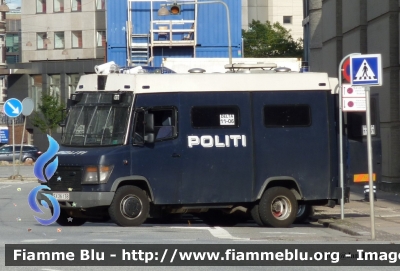 Mercedes-Benz Vario 612D
Danmark - Danimarca
Politi - Polizia Nazionale
