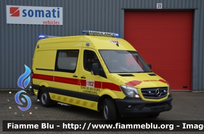 Mercedes-Benz Sprinter III serie
Koninkrijk België - Royaume de Belgique - Königreich Belgien - Belgio
Sapeur Pompier Zone de Secours Luxemburg
Parole chiave: Ambulanza Ambulance Mercedes-Benz Sprinter_IIIserie