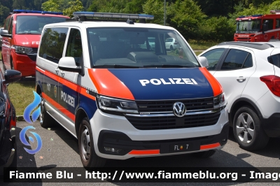 Volkswagen Transporter T6
Fürstentum Liechtenstein - Förschtatum Liachtaschta - Principato del Liechtenstein
Polizei - Polizia
