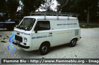 Fiat 850
Volontari del Garda Salò BS
Protezione Civile

Parole chiave: Lombardia (BS) Protezione_Civile Fiat 850