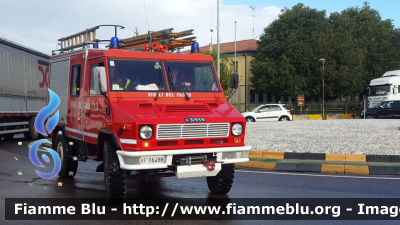 Iveco VM90
Vigili Del Fuoco
Comando Provinciale di Treviso
Polisoccorso allestimento Baribbi
VF 16488
Parole chiave: Iveco VM90 VF16488