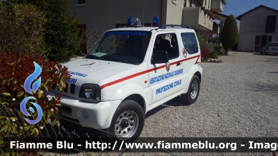 Suzuki Jimny II serie
Associazione Nazionale Carabinieri Oderzo-Gorgo al Monticano (TV)
Protezione Civile
Parole chiave: Suzuki Jimny_II_serie