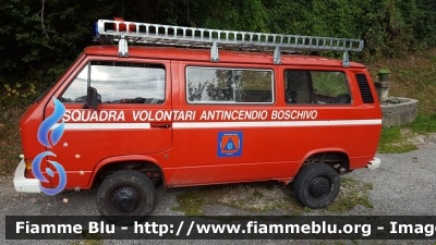 Volkswagen Transporter T3 Syncro
Squadra Volontari Antincendio Boschivo 
Protezione Civile Friuli Venezia Giulia
Frisanco (PN)
Parole chiave: Volkswagen Transporte_T3_syncro