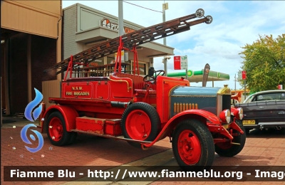 Dennis 250 1928
Australia
New South Wales Fire Service
