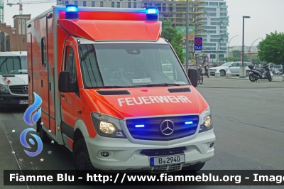 Mercedes-Benz Sprinter III serie restyle
Bundesrepublik Deutschland - Germany - Germania
Berliner Feuerwehr
Parole chiave: Ambulanza Ambulance