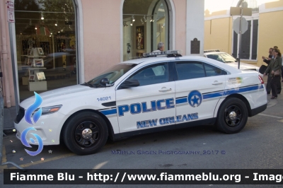 Ford Taurus
United States of America - Stati Uniti d'America
New Orleans Police
