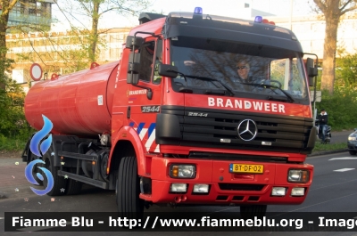 Mercedes Benz Ecoliner 2544
Nederland - Netherlands - Paesi Bassi
Brandweer Regio 12 Kennemerland
