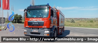 Man ?
Moldova - Moldavia
Pompieri - National Fire Service
