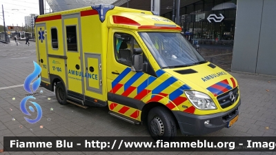 Mercedes-Benz Sprinter III serie
Nederland - Paesi Bassi
Region 17 Rotterdam-Rijnmond Ambulance
Parole chiave: Ambulanza Ambulance Mercedes-Benz Sprinter_IIIserie
