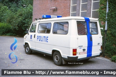 Peugeot Boxer I serie
Koninkrijk België - Royaume de Belgique - Königreich Belgien - Belgio
Police Locale Kalmthout
